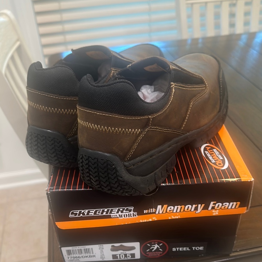 Skechers Brown Slip-On Loafers with Reinforced Toe worn once excellent con. - Picture 3 of 4
